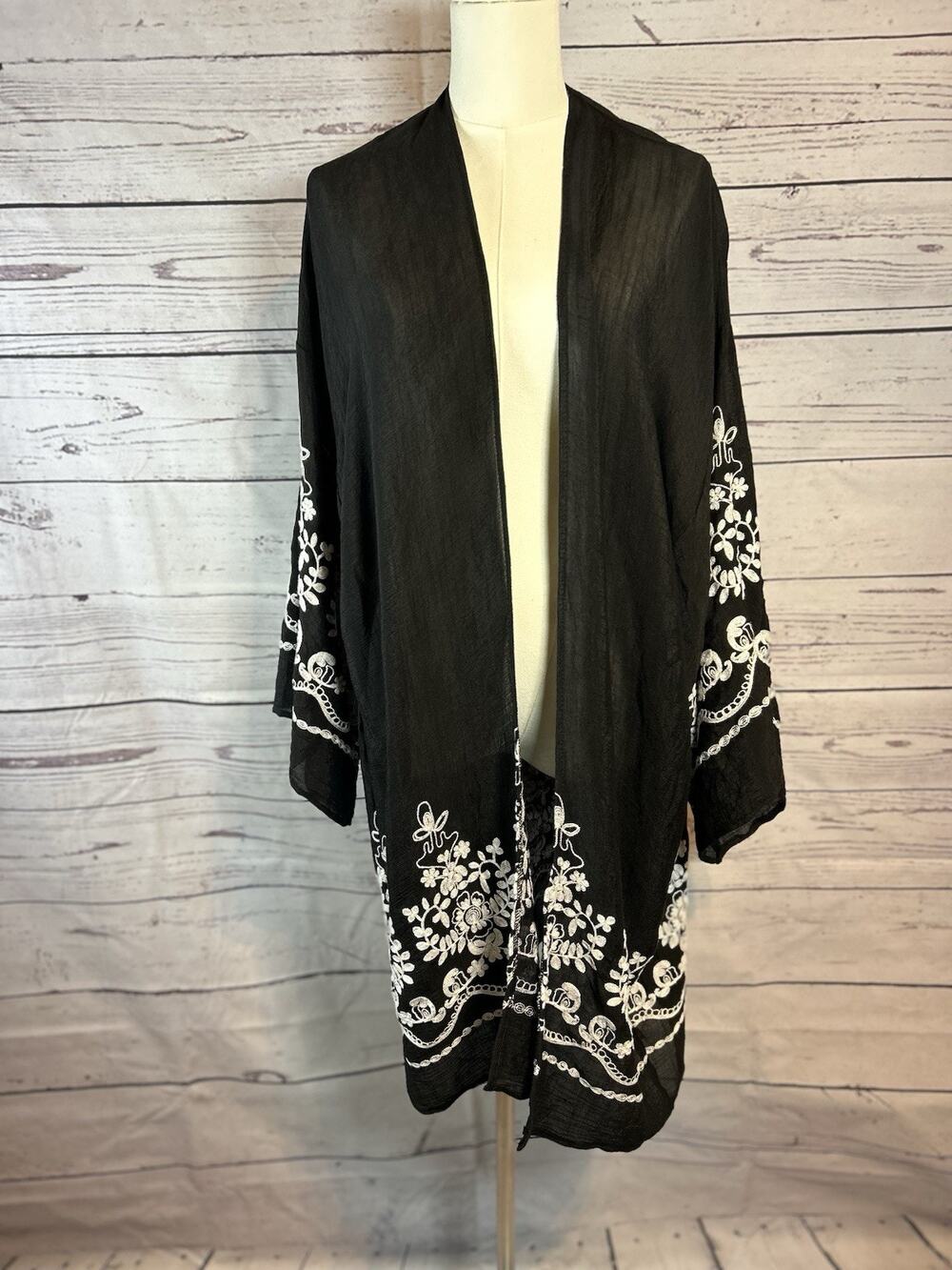 White Embroidered Black Kimono Cardigan One Size Viscose Blend